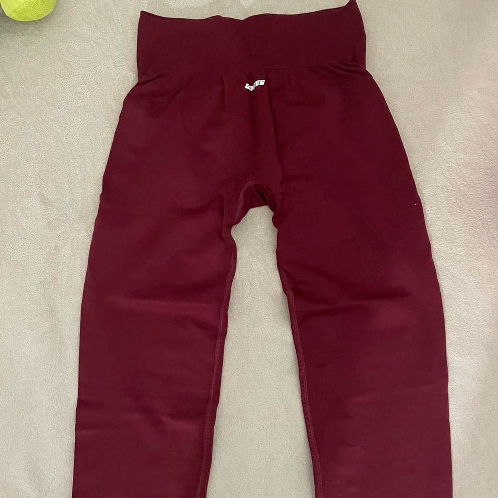 Bo and tee limited edition leggings in deep red